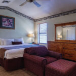 Majestic Mountain Inn’s 2nd Floor Apartment The Ideal Stay for Comfort and Privacy