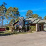 Honeymoon in Arizona’s Mountains: Majestic Mountain Inn Experience